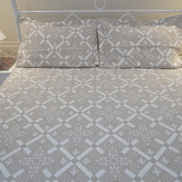 brown & white quilted bedcover set