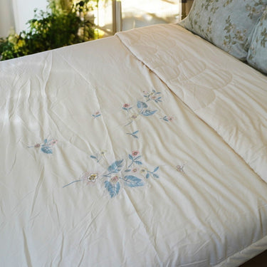 cream comforter front view