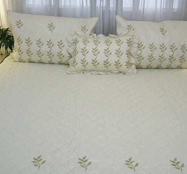 green leafy 4 piece embroidered bedcover set - focus view