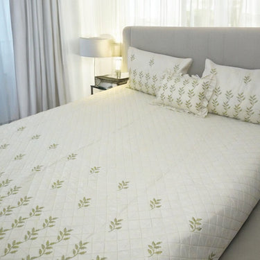 green leafy 4 piece embroidered bedcover set - side view