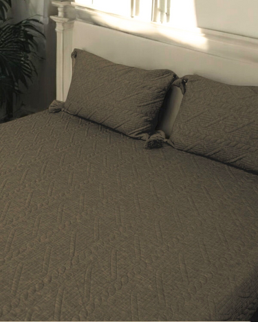 olive knitted bedcover | side view