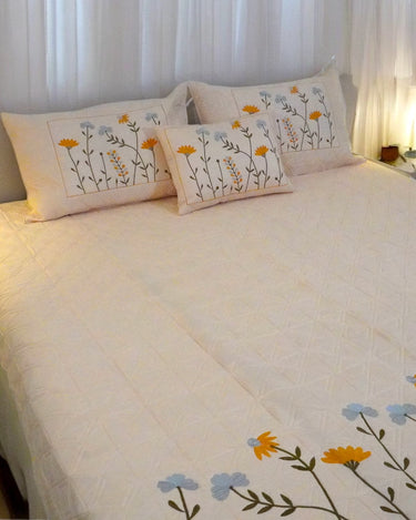 peach floral 4-piece embroidered king size bedcover set | side view